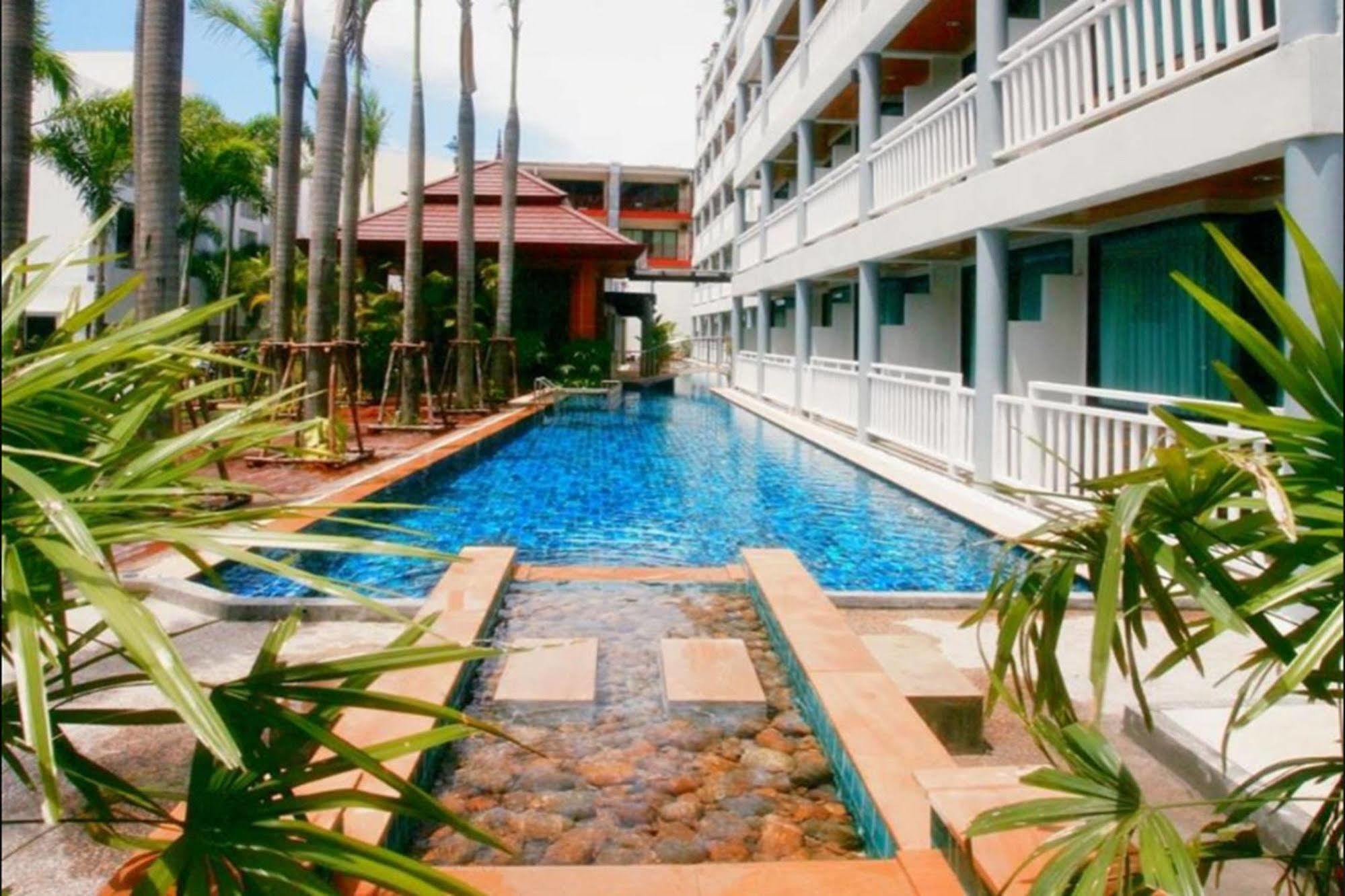 Honey Resort, Kata Beach Bagian luar foto